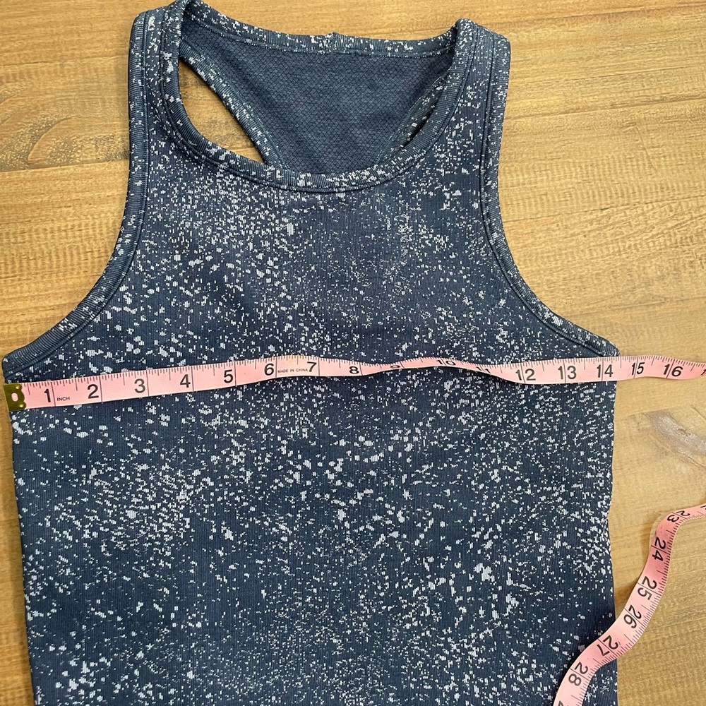 Lululemon Blue Splatter Top - Picture 4 of 6